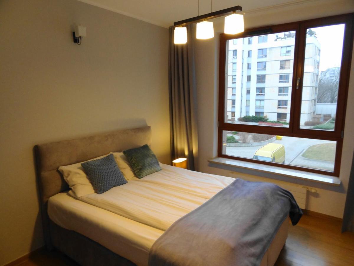 10 Min Do Lotniska, 2 Syp, Ekspres Do Kawy, Kosmetyki Ada, By Visitwarsaw Apartments Buitenkant foto